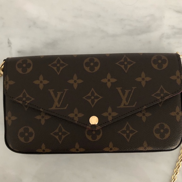 ❌SOLD❌ Louis Vuitton Pochette Félicie - Picture 4 of 14